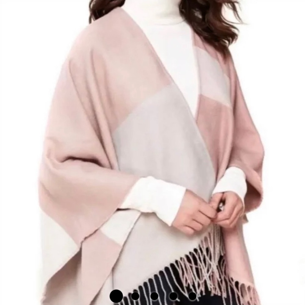 NWOT Soia & Kyo open-front poncho